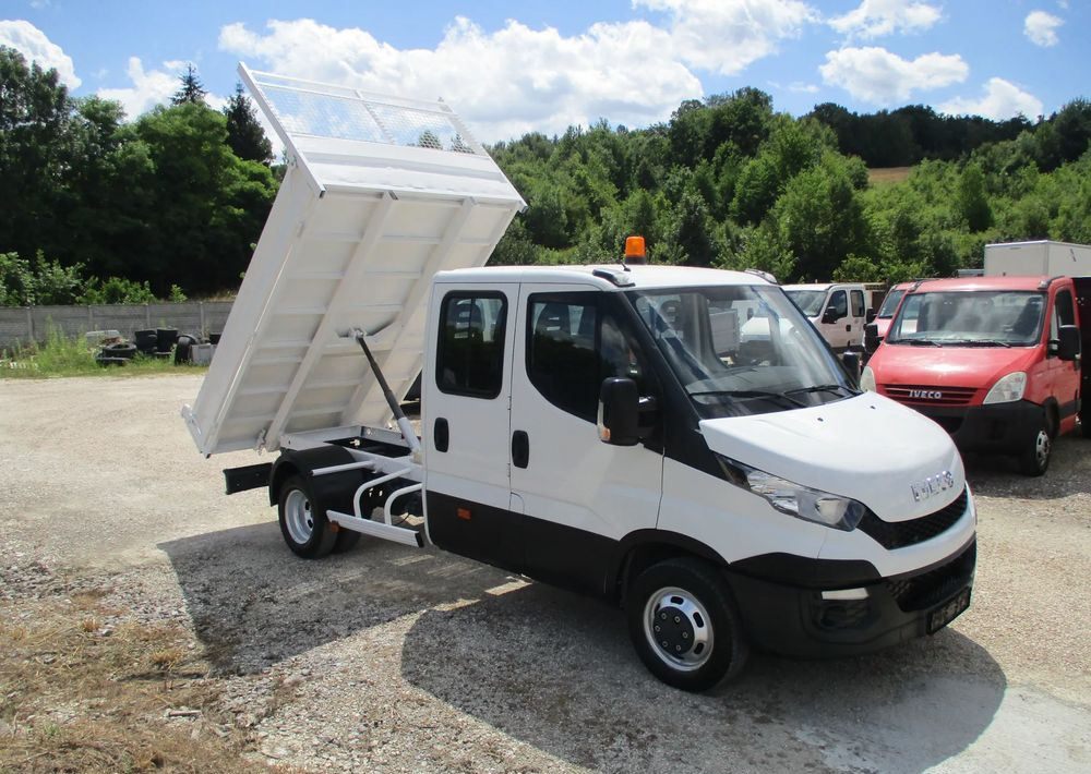 Iveco Daily 35C13 Brygadówka wywrotka 35-130 kiper doka Dubel - Furgão basculante: foto 3 Iveco Daily 35C13 Brygadówka wywrotka 35-130 kiper doka Dubel - Furgão basculante: foto 3
