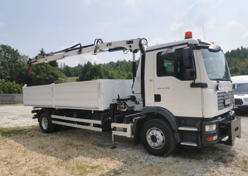 MAN TGM 15.240 Żuraw HDS HIAB + kiper wywrotka + Płyta czołowa Mały przebieg Klima - Caminhão basculante: foto 4 MAN TGM 15.240 Żuraw HDS HIAB + kiper wywrotka + Płyta czołowa Mały przebieg Klima - Caminhão basculante: foto 4