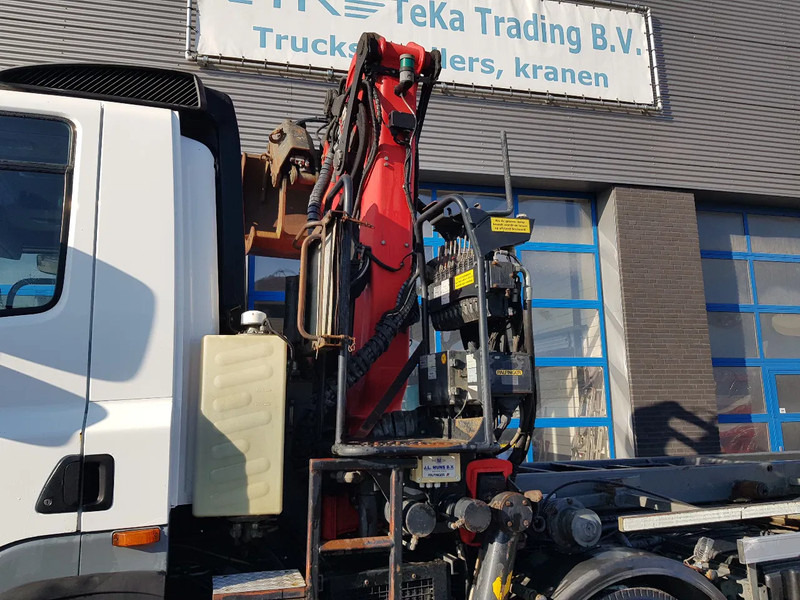 Caminhão com sistema de cabo, Caminhão grua Ginaf X 4241 S 8x4 NCH Z-Crane Epsilon Palfinger Q170Z88: foto 15