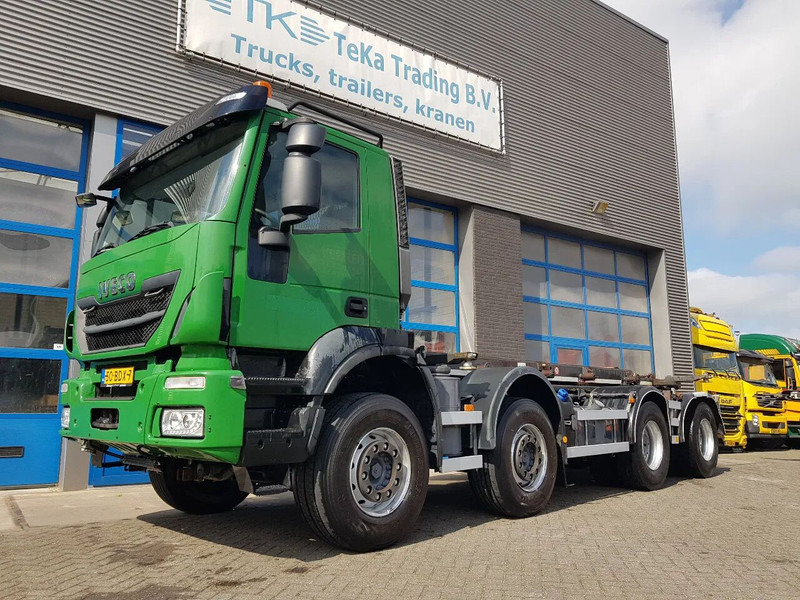 Iveco Stralis 450 8x4 Steel Nieuwe Apk/TÜV 430.000 km kettingsyst 30 t - Caminhão transportador de contêineres/ Caixa móvel: foto 1 Iveco Stralis 450 8x4 Steel Nieuwe Apk/TÜV 430.000 km kettingsyst 30 t - Caminhão transportador de contêineres/ Caixa móvel: foto 1
