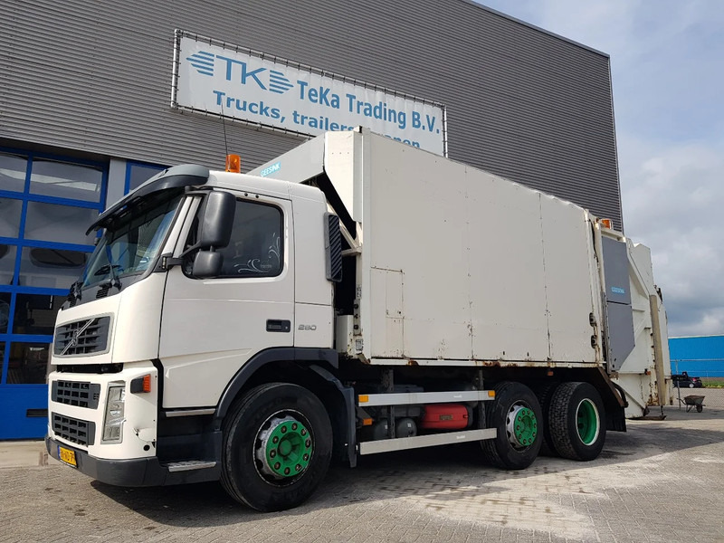 Volvo FM 9.260 Geesink GPM II Euro 3 - Caminhão de lixo: foto 1 Volvo FM 9.260 Geesink GPM II Euro 3 - Caminhão de lixo: foto 1