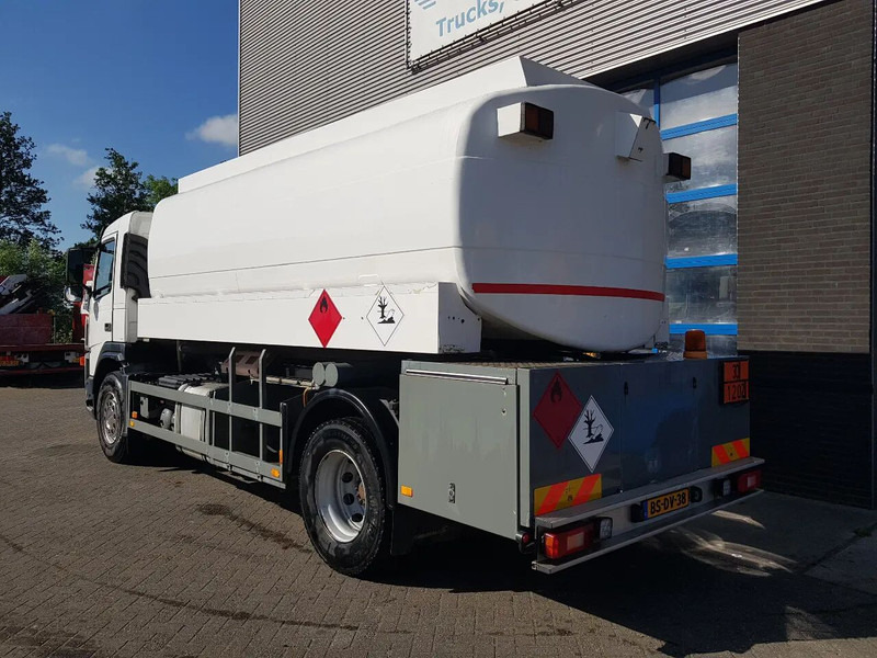 Volvo FM 9.340 Petrol, Diesel 17000 Ltr. 3 Compartementen - Caminhão tanque: foto 4 Volvo FM 9.340 Petrol, Diesel 17000 Ltr. 3 Compartementen - Caminhão tanque: foto 4
