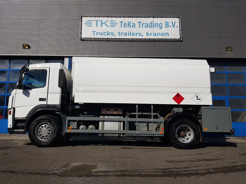 Volvo FM 9.340 Petrol, Diesel 17000 Ltr. 3 Compartementen - Caminhão tanque: foto 3 Volvo FM 9.340 Petrol, Diesel 17000 Ltr. 3 Compartementen - Caminhão tanque: foto 3