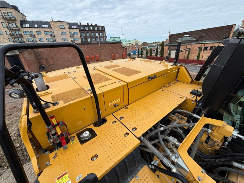 Escavadora de rastos Caterpillar 323: foto 11