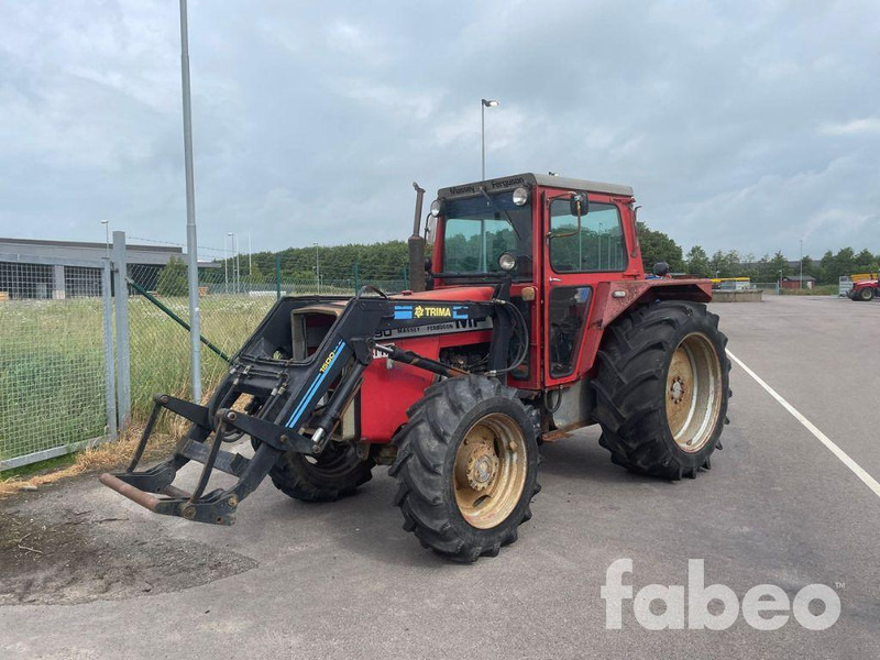Massey Ferguson 590 4WD - Trator: foto 1 Massey Ferguson 590 4WD - Trator: foto 1