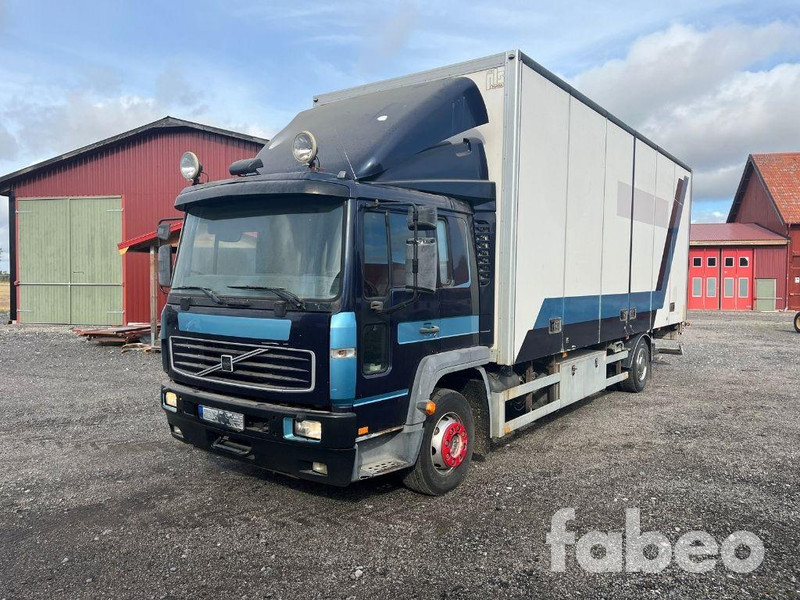 Volvo FL6 H - Caminhão furgão: foto 1 Volvo FL6 H - Caminhão furgão: foto 1