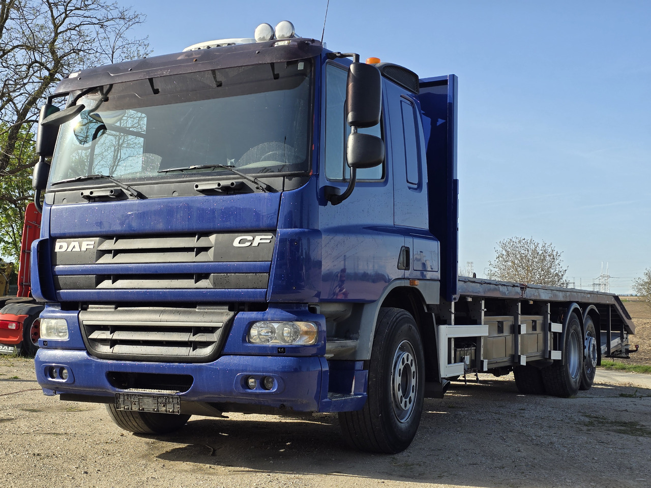 DAF CF 360 MACHINE TRANSPORTER - Caminhão transporte de veículos: foto 1 DAF CF 360 MACHINE TRANSPORTER - Caminhão transporte de veículos: foto 1
