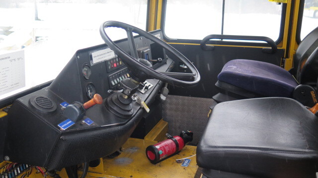 Trator de bagagem Rofan Z65: foto 6 Trator de bagagem Rofan Z65: foto 6