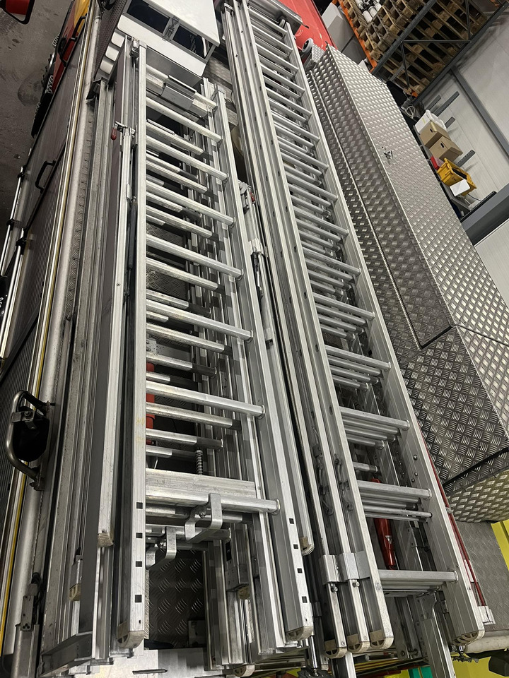 Carro de bombeiro SCANIA P94GB 4x2 NZ310 - Fire engine - RESERVERAD !!: foto 21