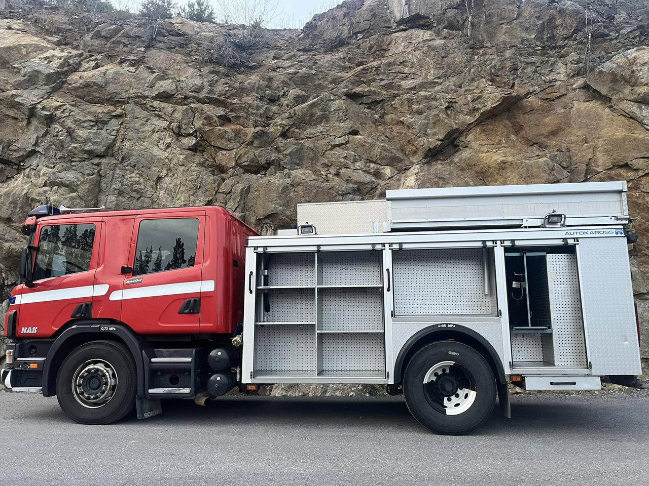 Scania P94GB 4x2 NA 310 - fire engine - RESERVERAD !! - Carro de bombeiro: foto 3 Scania P94GB 4x2 NA 310 - fire engine - RESERVERAD !! - Carro de bombeiro: foto 3