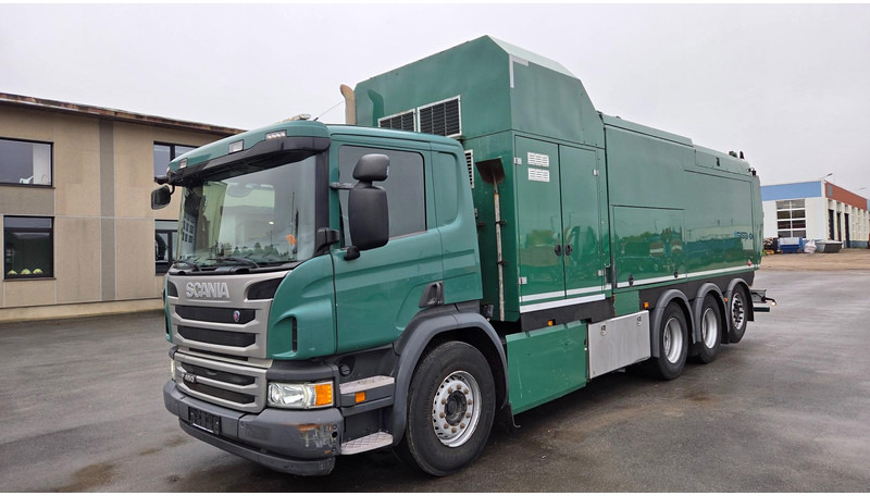 Scania P450 8X4*4 - Caminhão limpa fossa: foto 1 Scania P450 8X4*4 - Caminhão limpa fossa: foto 1