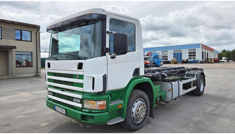 Scania P94 4X2 220 - Caminhão com sistema de cabo: foto 1 Scania P94 4X2 220 - Caminhão com sistema de cabo: foto 1