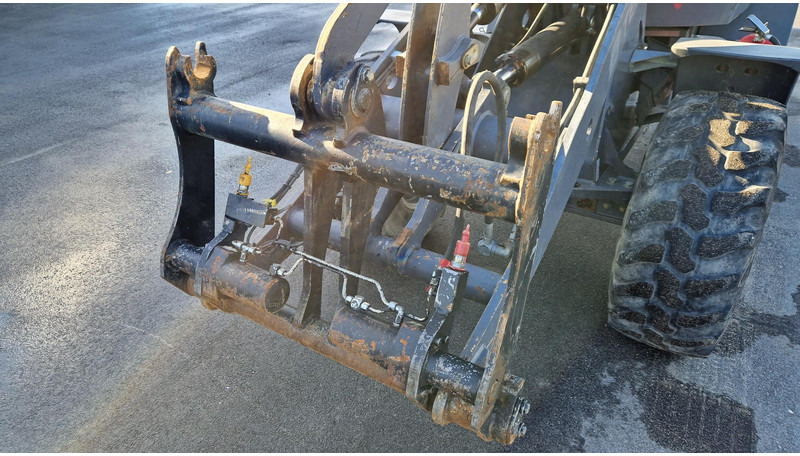 Terex TL80 4X4 + tools - Carregadeira de rodas: foto 5 Terex TL80 4X4 + tools - Carregadeira de rodas: foto 5