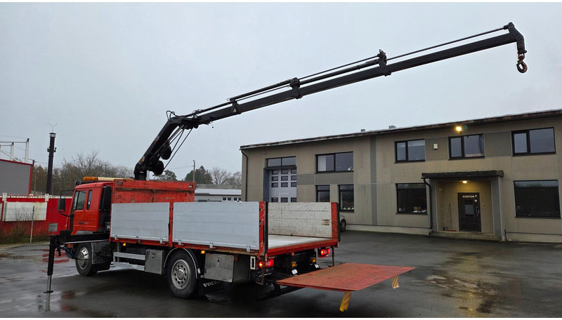 Volvo FL220 4X2 HIAB 077 - Camião de caixa aberta/ Plataforma, Caminhão grua: foto 4 Volvo FL220 4X2 HIAB 077 - Camião de caixa aberta/ Plataforma, Caminhão grua: foto 4