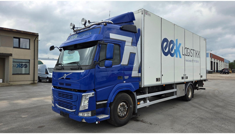 Volvo FM330 4X2 - Caminhão furgão: foto 1 Volvo FM330 4X2 - Caminhão furgão: foto 1