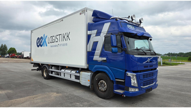 Volvo FM330 4X2 - Caminhão furgão: foto 2 Volvo FM330 4X2 - Caminhão furgão: foto 2