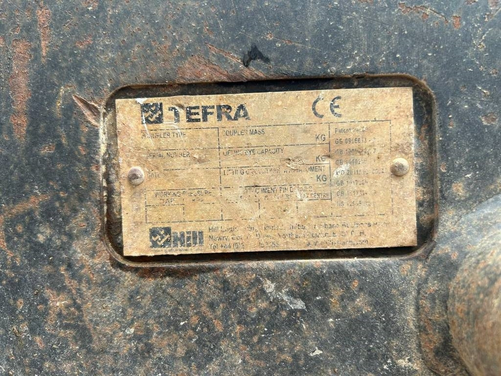 Escavadora de rastos CAT 320: foto 17
