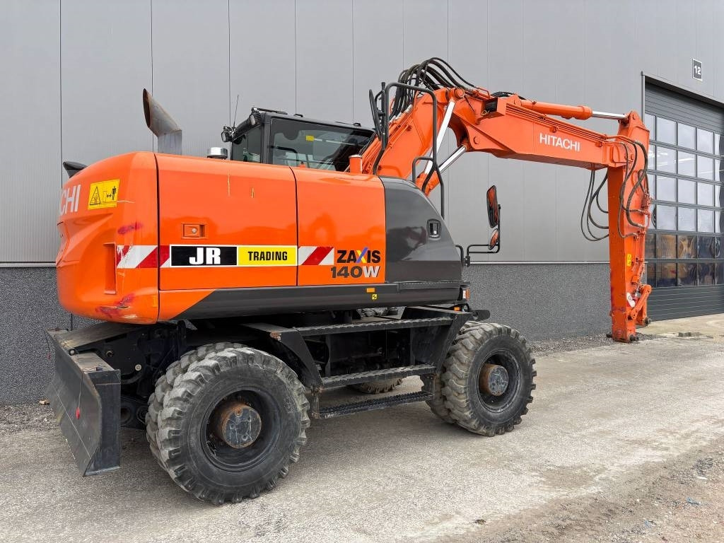 Hitachi ZX 140 W-5B  - Escavadeira de rodas: foto 5 Hitachi ZX 140 W-5B  - Escavadeira de rodas: foto 5