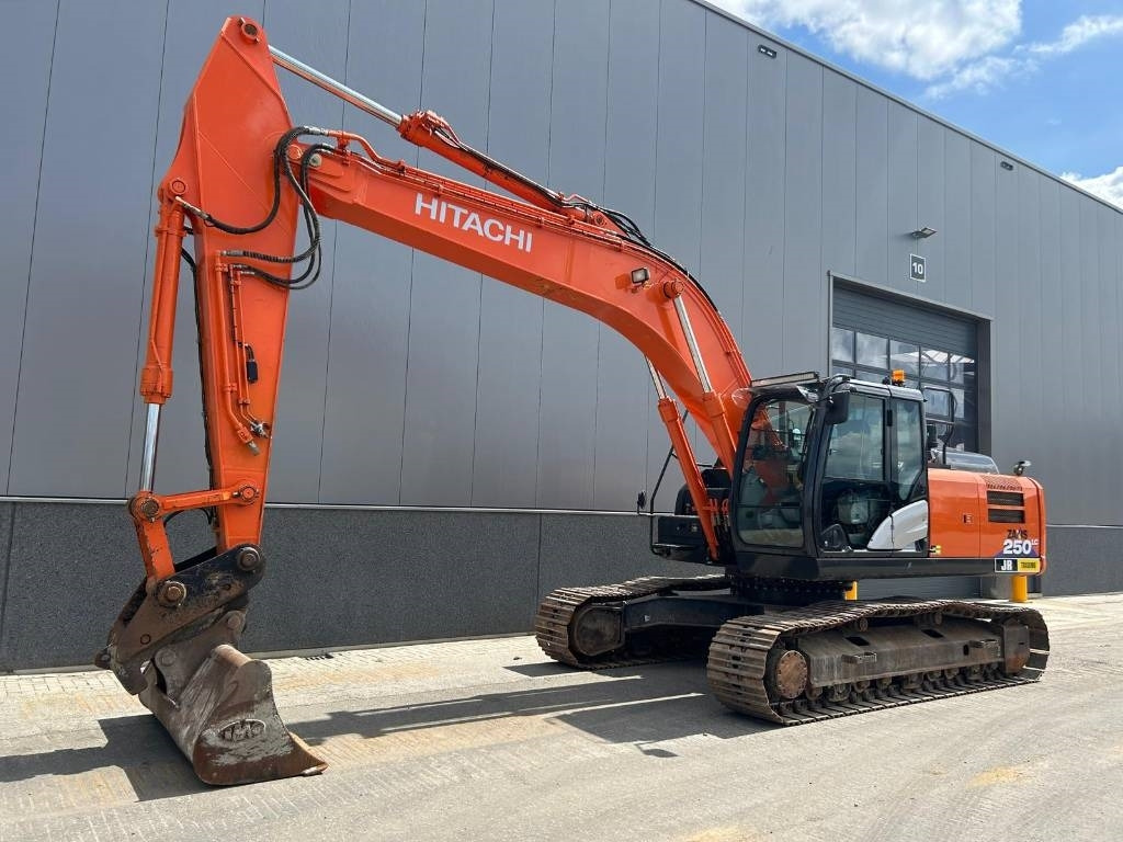 Hitachi ZX 250 LC-6 (GPS Prepared) - Escavadora de rastos: foto 2 Hitachi ZX 250 LC-6 (GPS Prepared) - Escavadora de rastos: foto 2