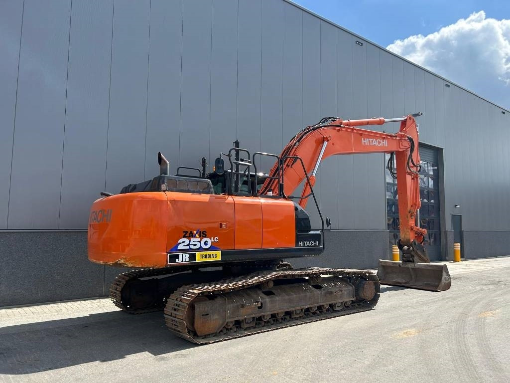 Hitachi ZX 250 LC-6 (GPS Prepared) - Escavadora de rastos: foto 5 Hitachi ZX 250 LC-6 (GPS Prepared) - Escavadora de rastos: foto 5