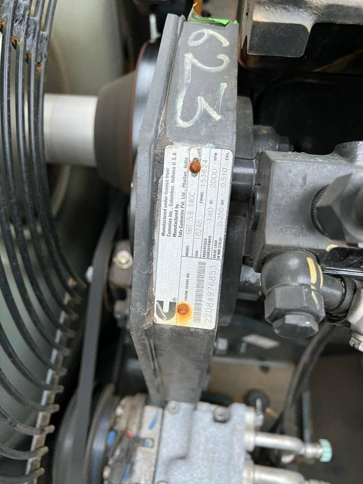 Escavadora de rastos nuevo Hyundai R 210: foto 21 Escavadora de rastos nuevo Hyundai R 210: foto 21