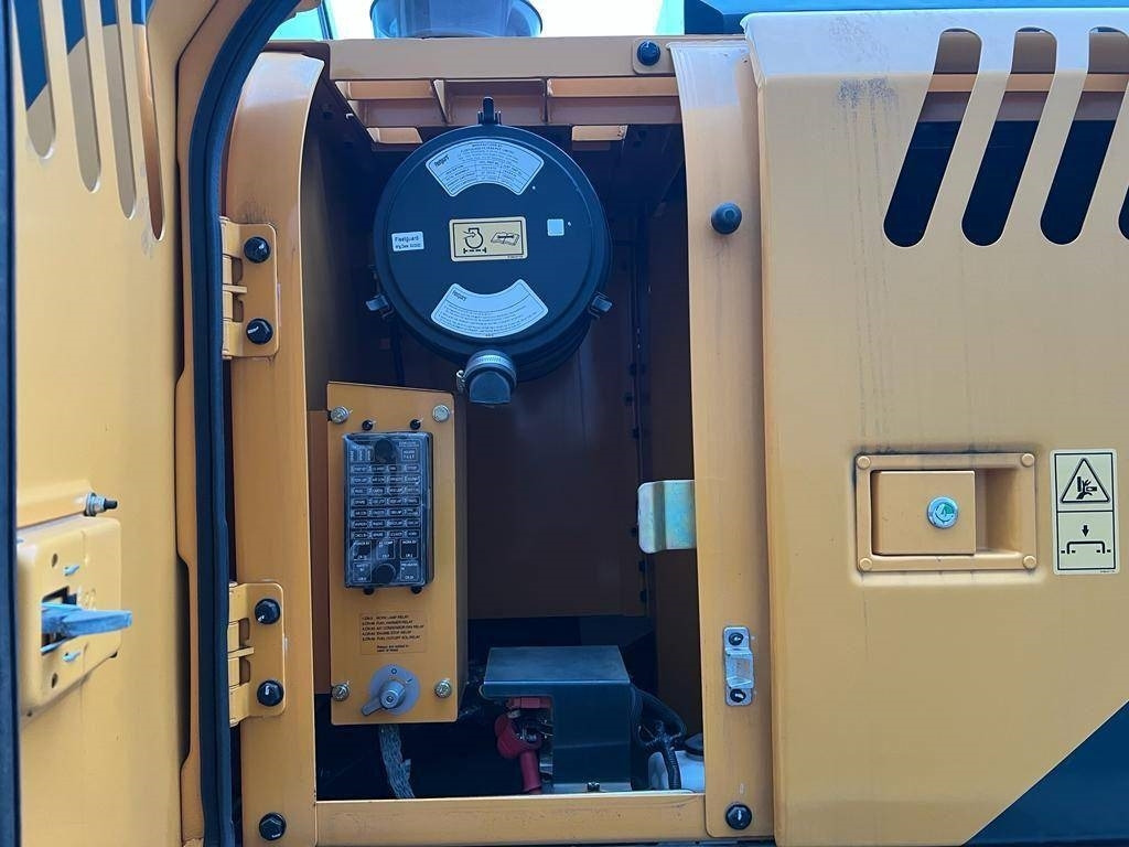 Escavadora de rastos nuevo Hyundai R 210: foto 19 Escavadora de rastos nuevo Hyundai R 210: foto 19