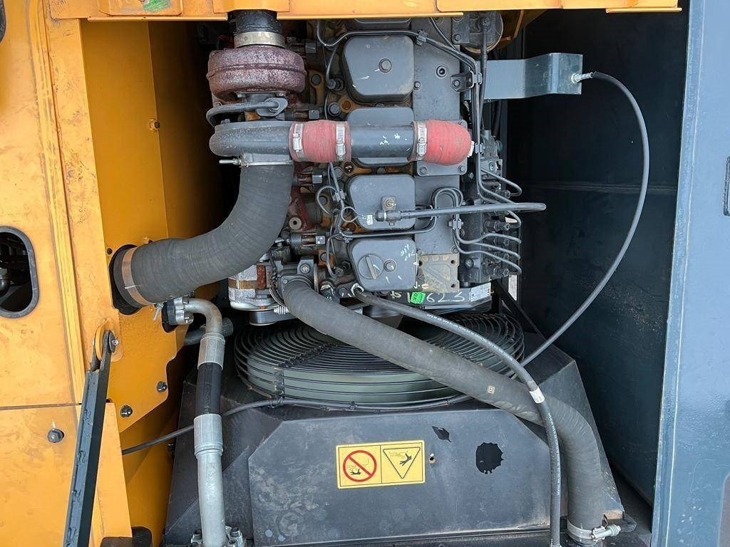 Escavadora de rastos nuevo Hyundai R 210: foto 23 Escavadora de rastos nuevo Hyundai R 210: foto 23