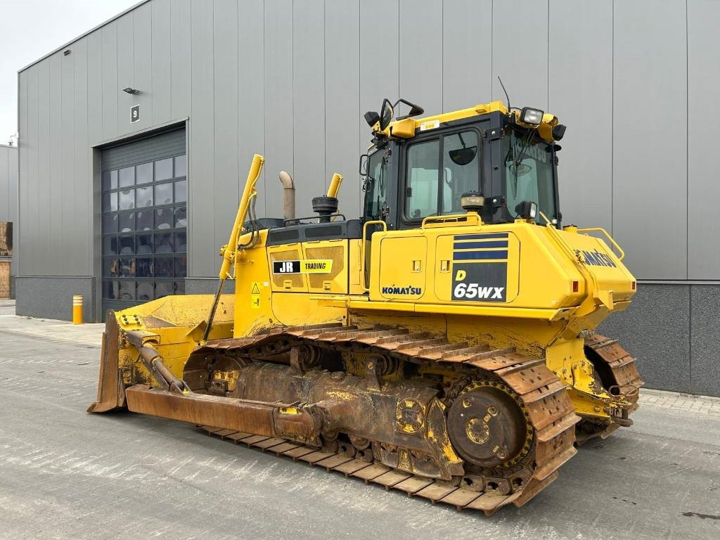 Komatsu D 65 WX-18 - Buldôzer: foto 3 Komatsu D 65 WX-18 - Buldôzer: foto 3