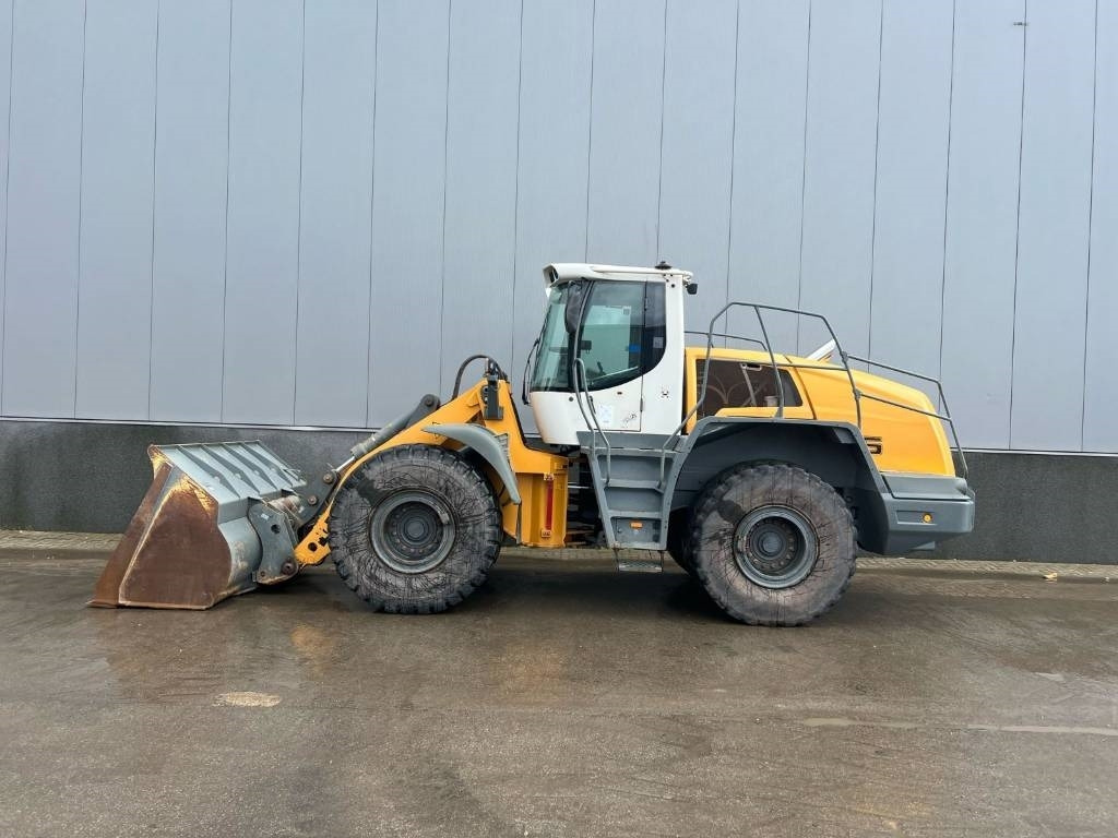 Liebherr L 550 (Comes with High-tip - Mit Hochkipper) - Carregadeira de rodas: foto 1 Liebherr L 550 (Comes with High-tip - Mit Hochkipper) - Carregadeira de rodas: foto 1