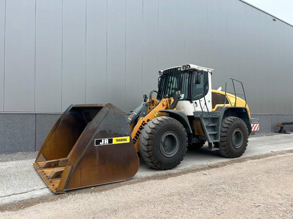 Liebherr L 550 (Comes with High-tip - Mit Hochkipper) - Carregadeira de rodas: foto 2 Liebherr L 550 (Comes with High-tip - Mit Hochkipper) - Carregadeira de rodas: foto 2
