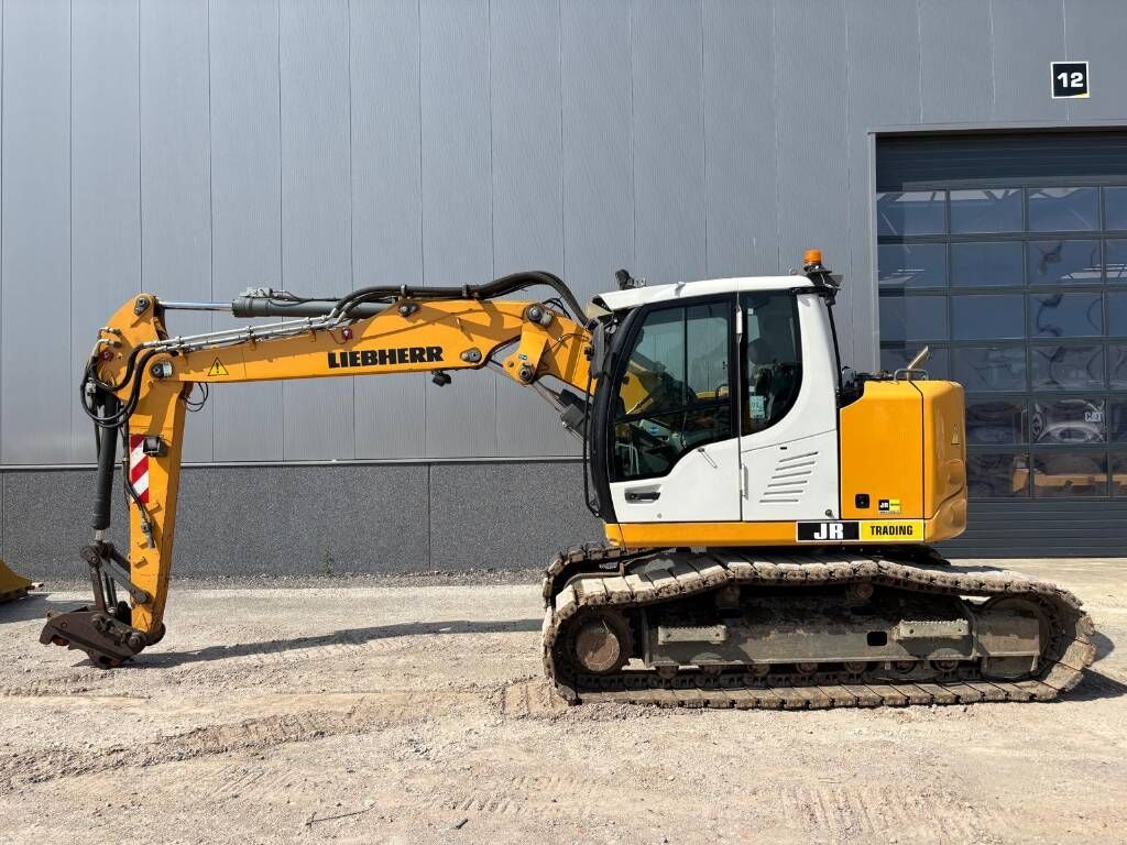 Liebherr R 914 Compact Litronic Liebherr R 914 Compact Litronic - Escavadora de rastos: foto 1 Liebherr R 914 Compact Litronic Liebherr R 914 Compact Litronic - Escavadora de rastos: foto 1