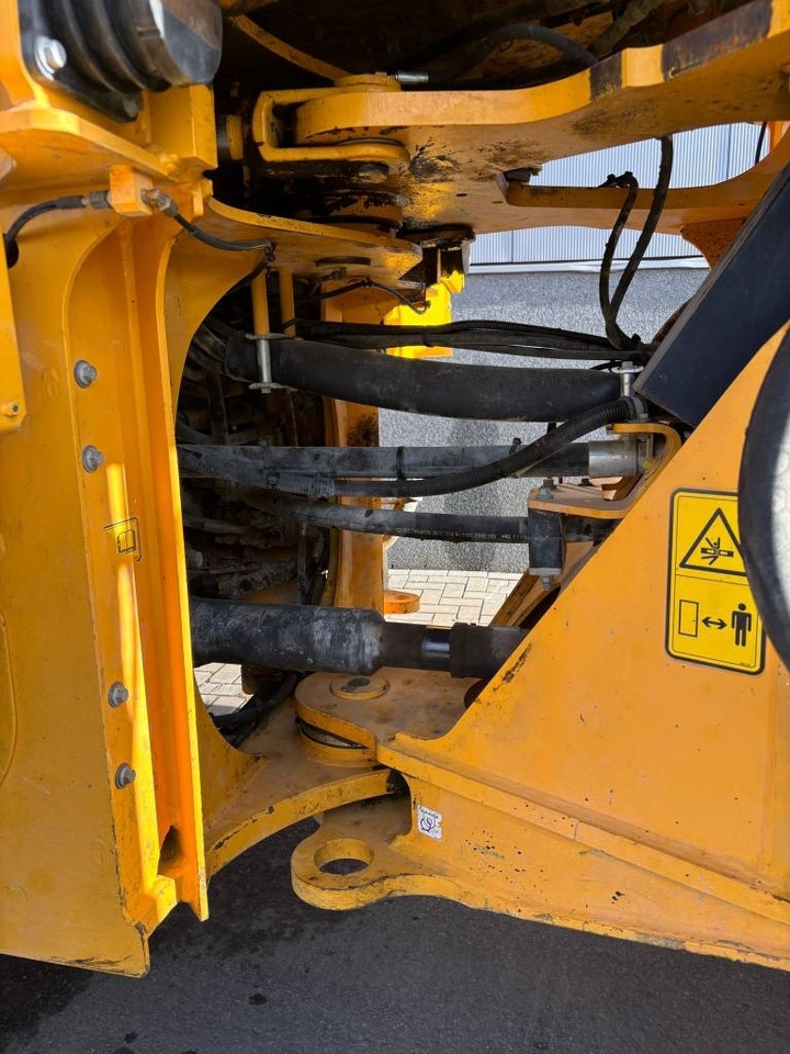 Locação de Volvo L 70 H  Volvo L 70 H: foto 20