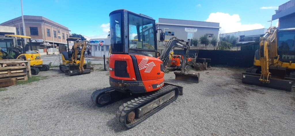 Eurocomah ES 35 ZT - Mini escavadeira: foto 4 Eurocomah ES 35 ZT - Mini escavadeira: foto 4