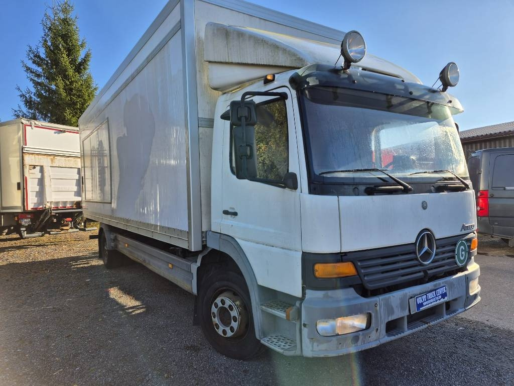 Mercedes-Benz Atego 1223 umpikori+pl nostin - Caminhão furgão: foto 2 Mercedes-Benz Atego 1223 umpikori+pl nostin - Caminhão furgão: foto 2