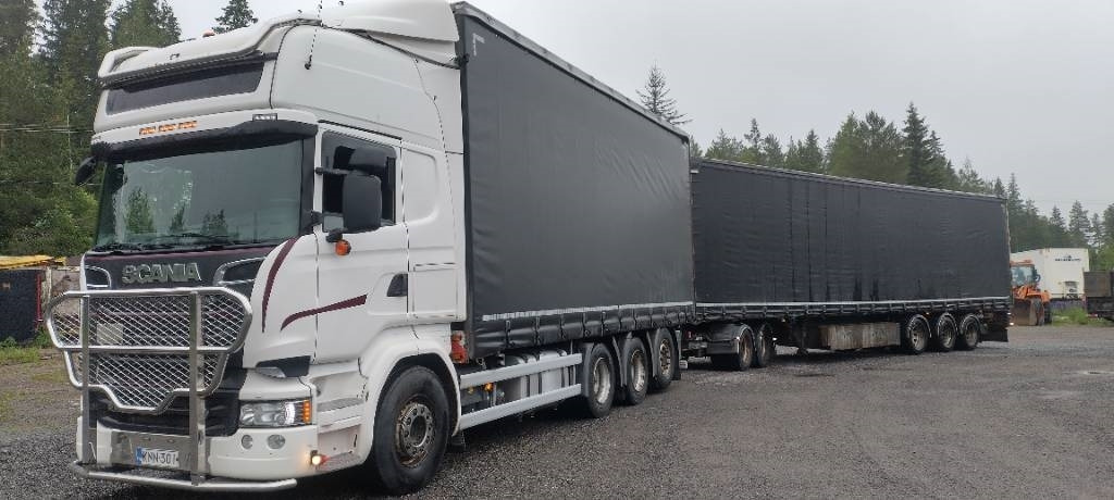 Scania R580 8x4 kapellilava+Dolly+kärry 76tn juna - Caminhão com lona: foto 1 Scania R580 8x4 kapellilava+Dolly+kärry 76tn juna - Caminhão com lona: foto 1