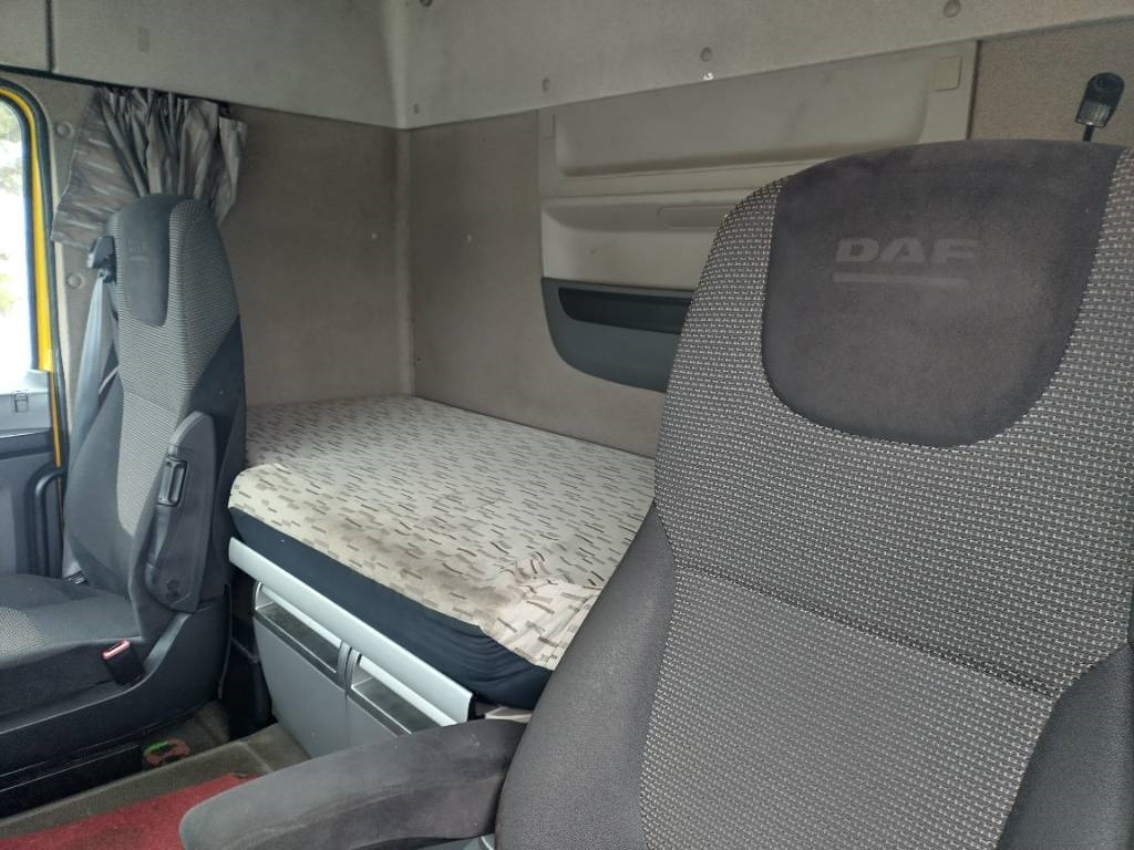 Tractor DAF XF440 Euro6 6x2 , hydrauliikka: foto 6