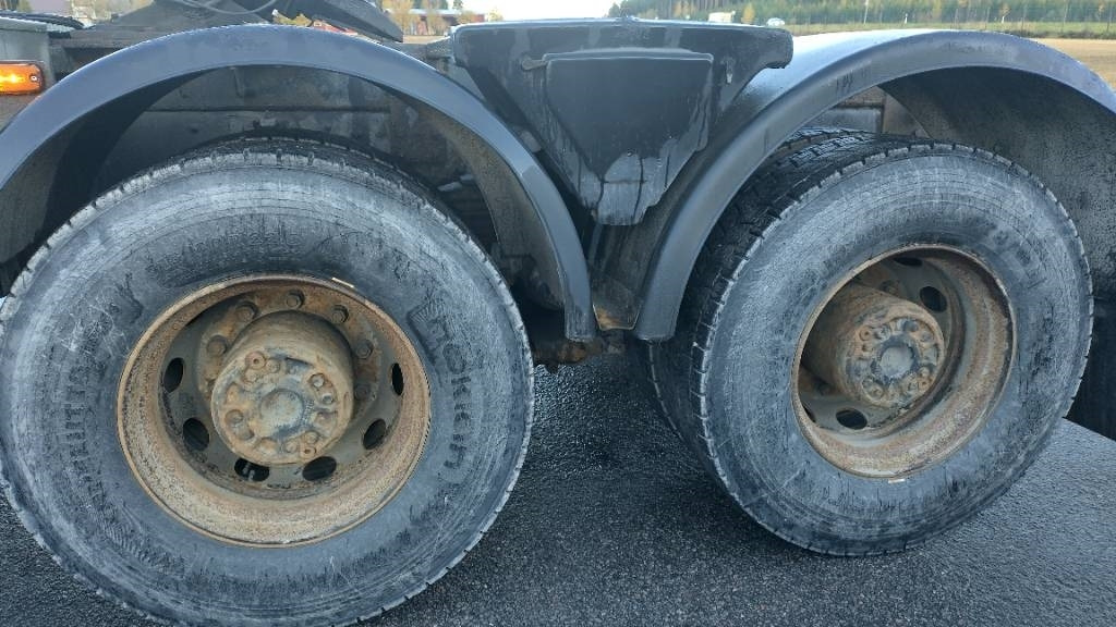 Scania R144 530 8x4 RASKASVETURI - Tractor: foto 4 Scania R144 530 8x4 RASKASVETURI - Tractor: foto 4