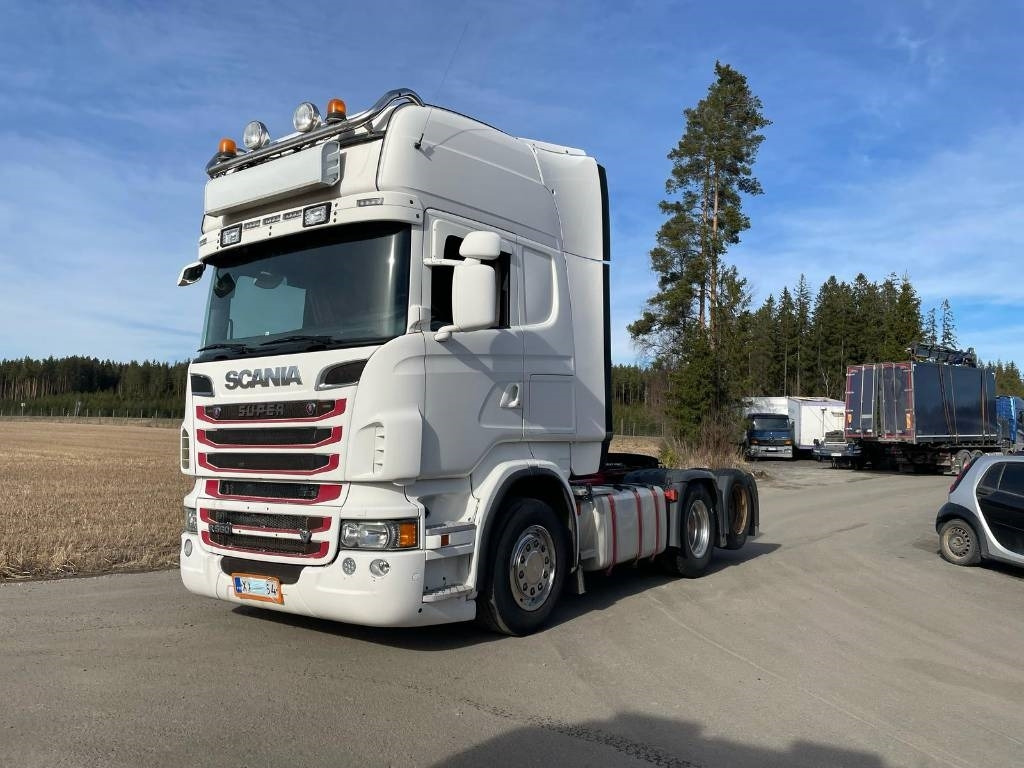 Scania R560 6x2 veturi - Tractor: foto 1 Scania R560 6x2 veturi - Tractor: foto 1
