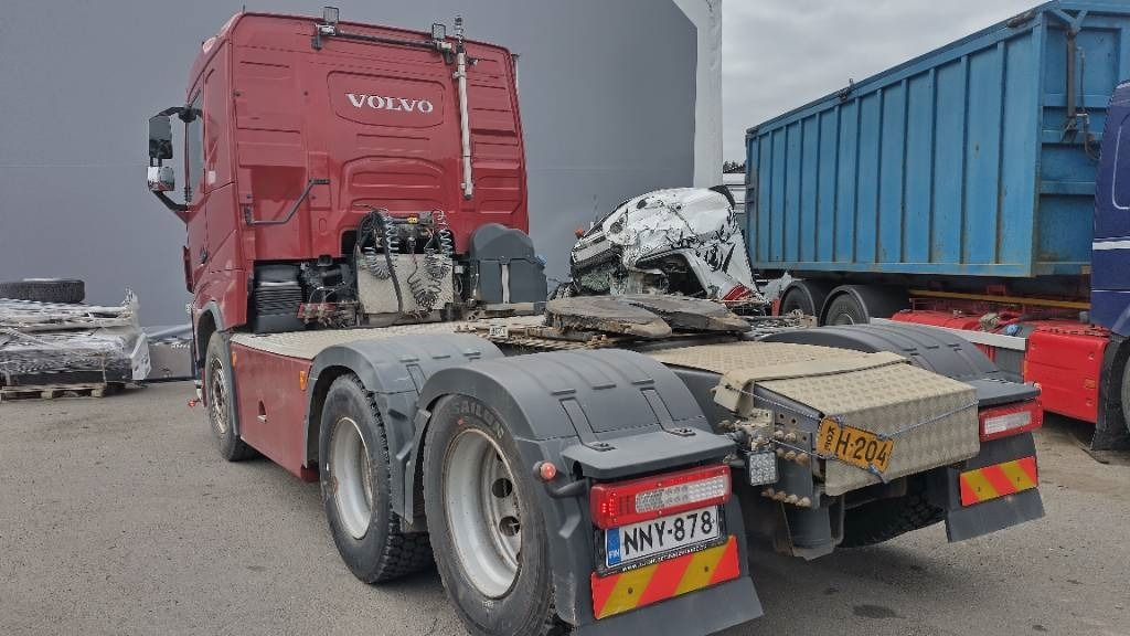 Volvo FH13 6x4 nouseva teliveto, HYDR!! - Tractor: foto 5 Volvo FH13 6x4 nouseva teliveto, HYDR!! - Tractor: foto 5