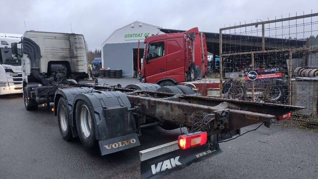 Volvo FH13 6x2 alusta, manuaalivaihteisto  - Caminhão chassi: foto 4 Volvo FH13 6x2 alusta, manuaalivaihteisto  - Caminhão chassi: foto 4