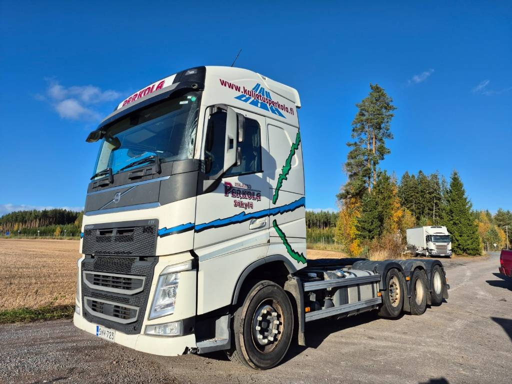 Volvo FH500 8x2 alusta - Caminhão chassi: foto 1 Volvo FH500 8x2 alusta - Caminhão chassi: foto 1