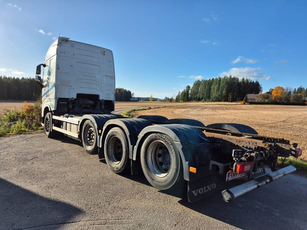 Volvo FH500 8x2 alusta - Caminhão chassi: foto 4 Volvo FH500 8x2 alusta - Caminhão chassi: foto 4