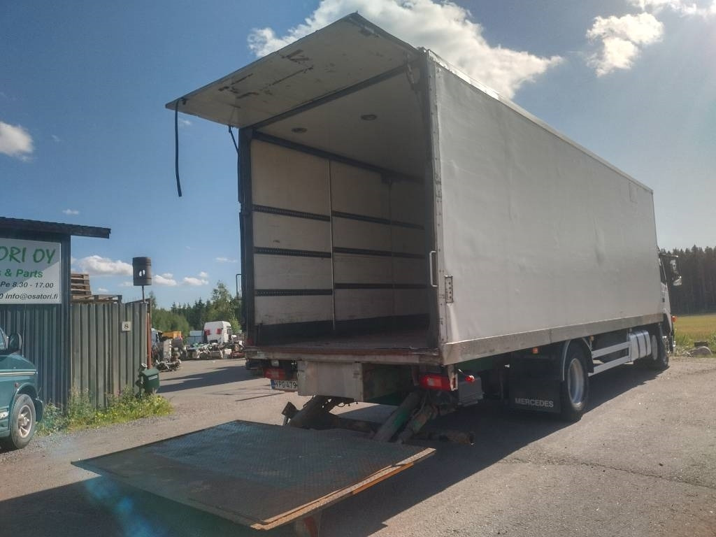 Volvo FM9 4x2 8,40m pitkä kylkiaukeava kori - Caminhão furgão: foto 4 Volvo FM9 4x2 8,40m pitkä kylkiaukeava kori - Caminhão furgão: foto 4