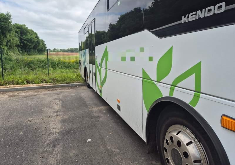 Isuzu KENDO INTERLINER / SPROWADZONE / 70 000 KM / KLIMA - Ônibus suburbano: foto 4 Isuzu KENDO INTERLINER / SPROWADZONE / 70 000 KM / KLIMA - Ônibus suburbano: foto 4