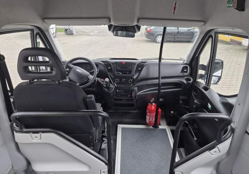 Iveco A60C15 DAILY/SPROWADZONE/EURO 6/92 000 KM - Micro-ônibus, Furgão de passageiros: foto 4 Iveco A60C15 DAILY/SPROWADZONE/EURO 6/92 000 KM - Micro-ônibus, Furgão de passageiros: foto 4