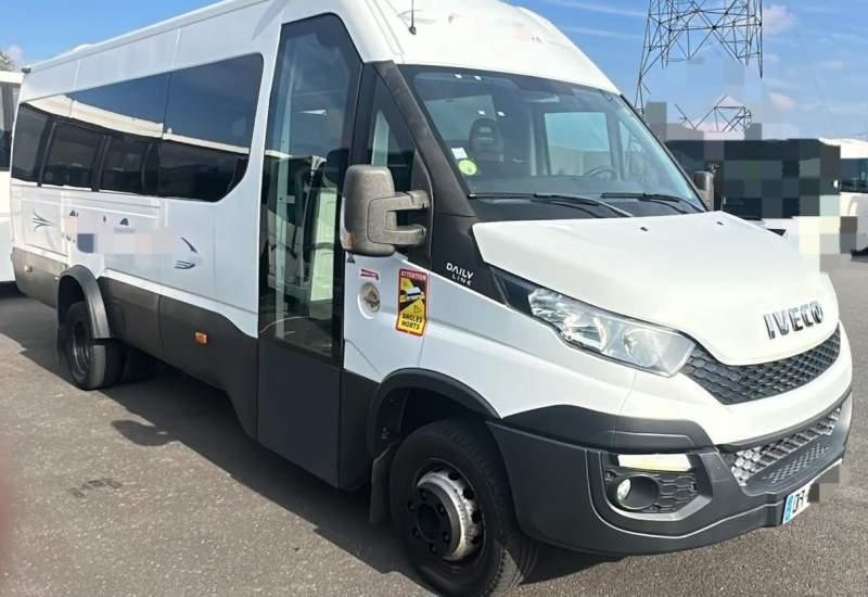 Iveco DAILY/ SPROWADZONE / 2X KLIMA / TV / 108 000 KM - Micro-ônibus, Furgão de passageiros: foto 1 Iveco DAILY/ SPROWADZONE / 2X KLIMA / TV / 108 000 KM - Micro-ônibus, Furgão de passageiros: foto 1