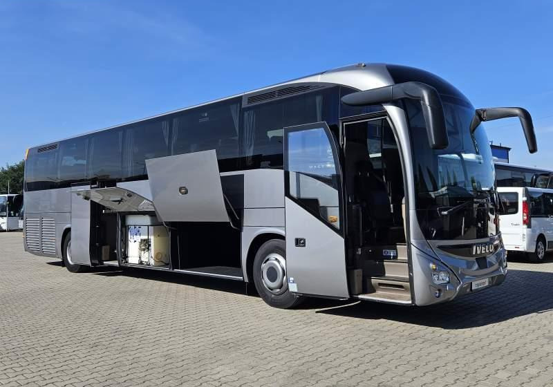 Iveco MAGELYS HD / SPROWADZONY/ MANUAL/ EURO 6 - Autocarro: foto 3 Iveco MAGELYS HD / SPROWADZONY/ MANUAL/ EURO 6 - Autocarro: foto 3