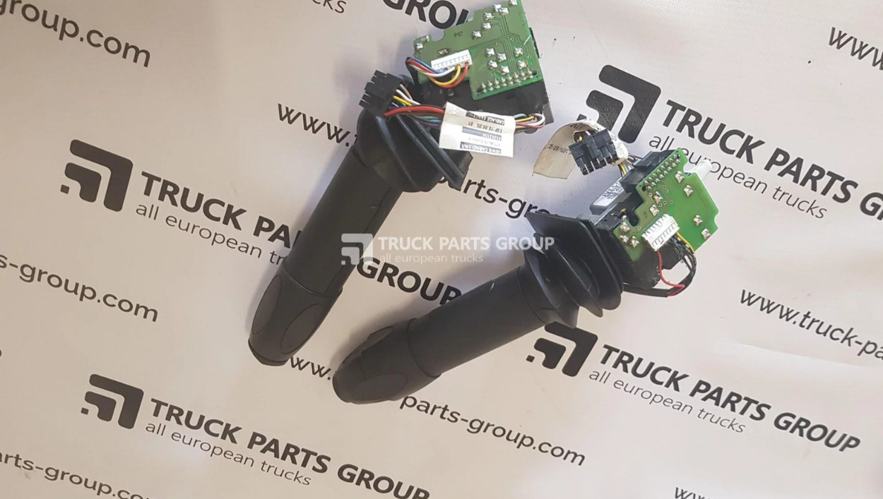 IVECO IVECO STRALIS EURO6 understeering switch control units 41223123, 5801781371, 5801781376, 5802518451. - Comutador de coluna de direção de Caminhão: foto 2 IVECO IVECO STRALIS EURO6 understeering switch control units 41223123, 5801781371, 5801781376, 5802518451. - Comutador de coluna de direção de Caminhão: foto 2