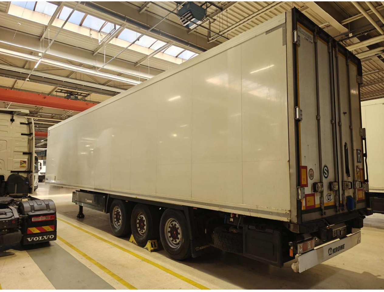 2018 Krone Double Deck Cool Liner FP 60 ThermoKing SLXi 300 Lifting Axle - Semireboque frigorífico: foto 5 2018 Krone Double Deck Cool Liner FP 60 ThermoKing SLXi 300 Lifting Axle - Semireboque frigorífico: foto 5