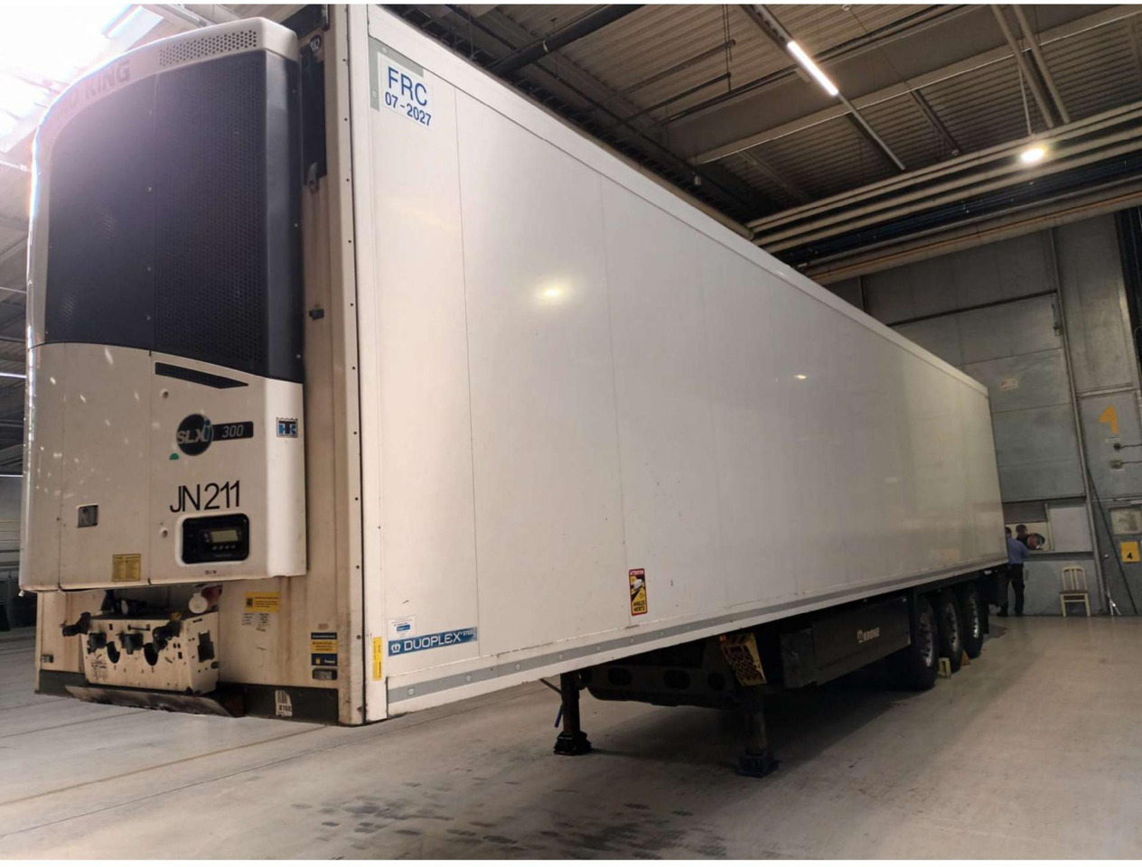 2018 Krone Double Deck Cool Liner FP 60 ThermoKing SLXi 300 Lifting Axle - Semireboque frigorífico: foto 4 2018 Krone Double Deck Cool Liner FP 60 ThermoKing SLXi 300 Lifting Axle - Semireboque frigorífico: foto 4